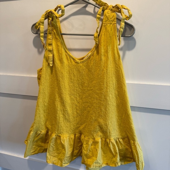 Yellow Ruffle Strap Top Size 1X - Picture 2 of 7